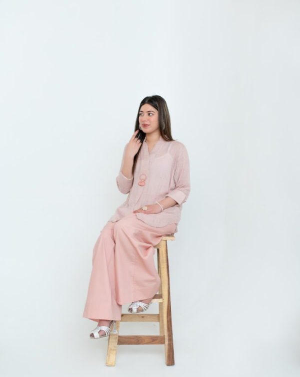 PINK - Image 7